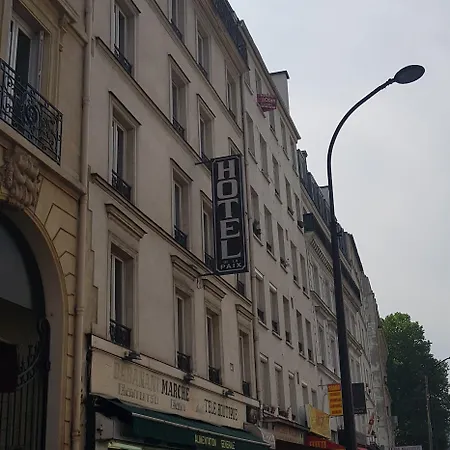 Hotel De La Paix 3*