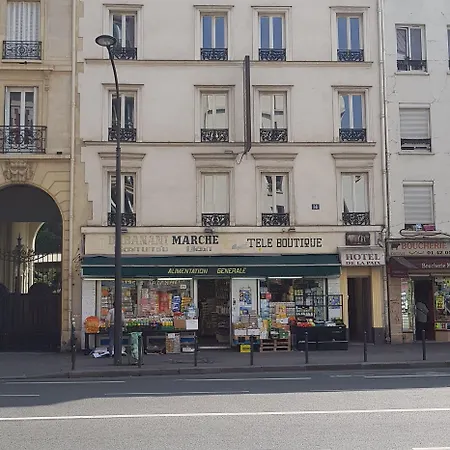 Hotel De La Paix 3*